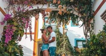 Romantik pur: Flitterwochen auf Teneriffa (Foto: AdobeStock - Ruben Chase 535847736)